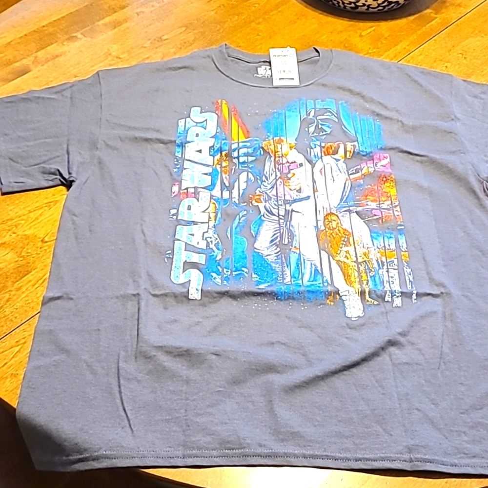 Mens XL star wars shirt.